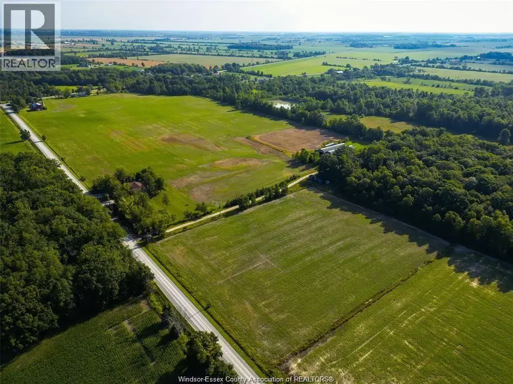9056 Ferris Sideroad, Essex